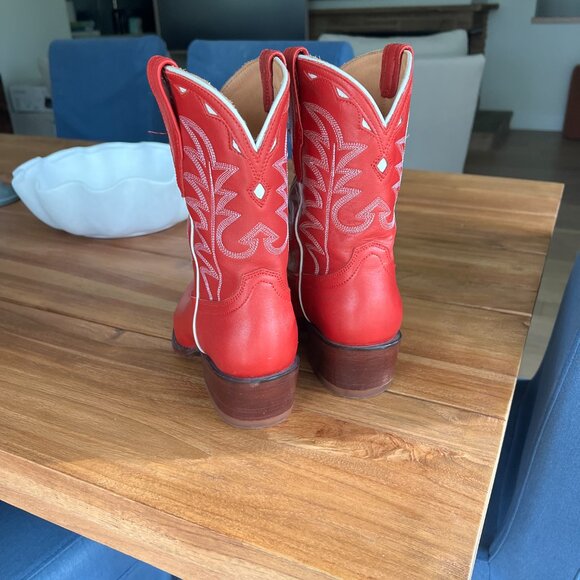 Tecovas Jolene Cherry 8 - Picture 3 of 10